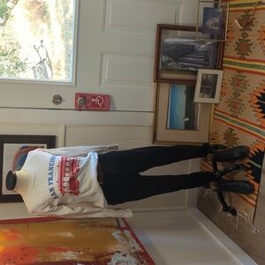 Vintage San Francisco sweatshirt. Cable car